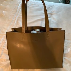 Hand bag